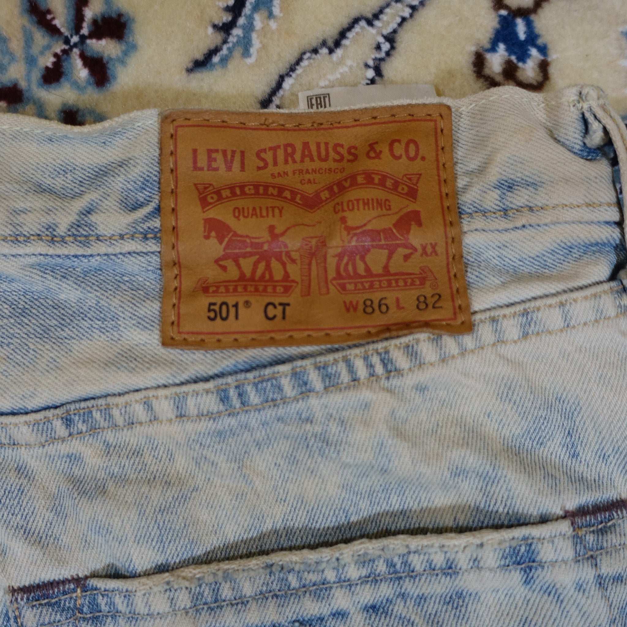 "Levi's" 501 Distressed