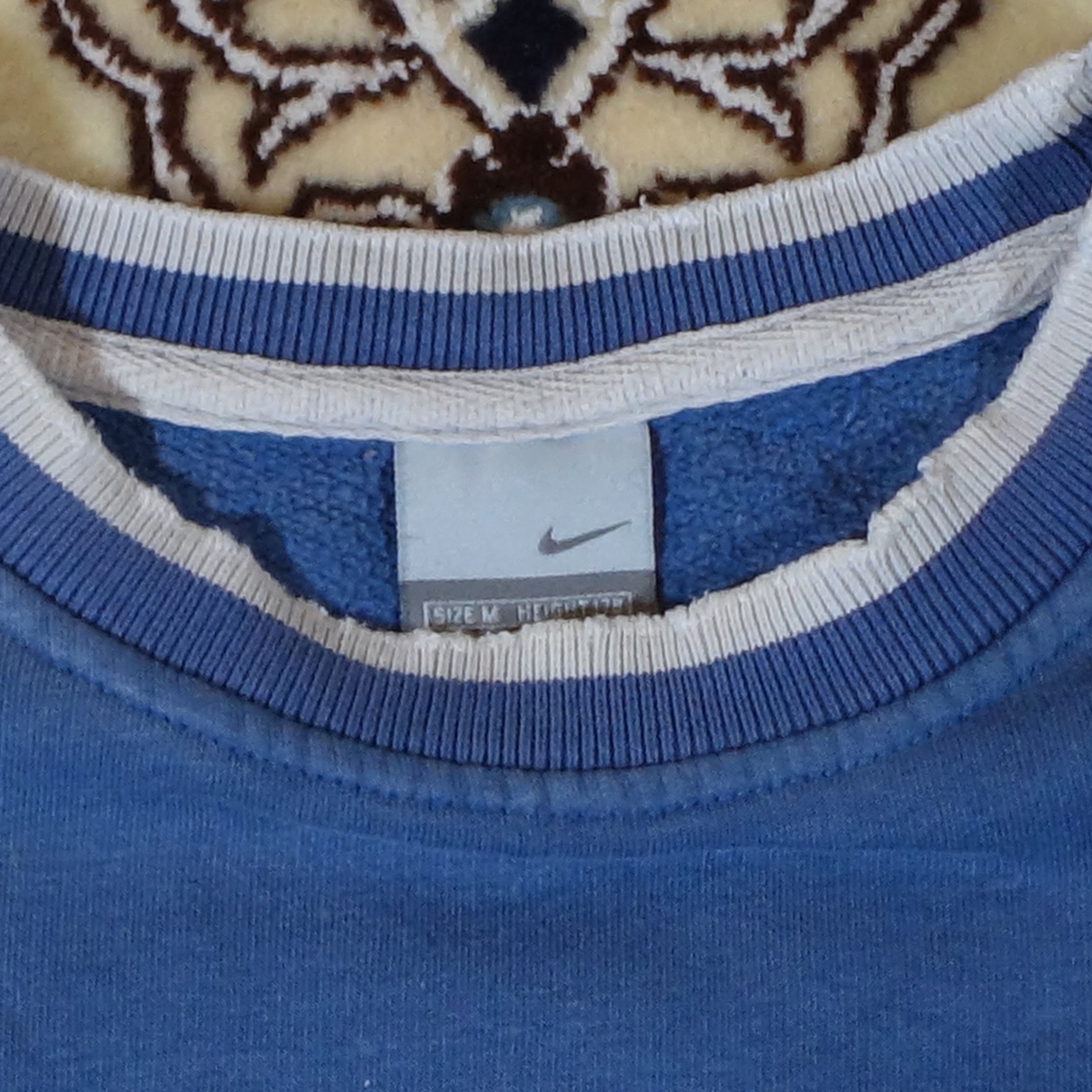 "Nike" 'Center Swoosh' Sweatshirt