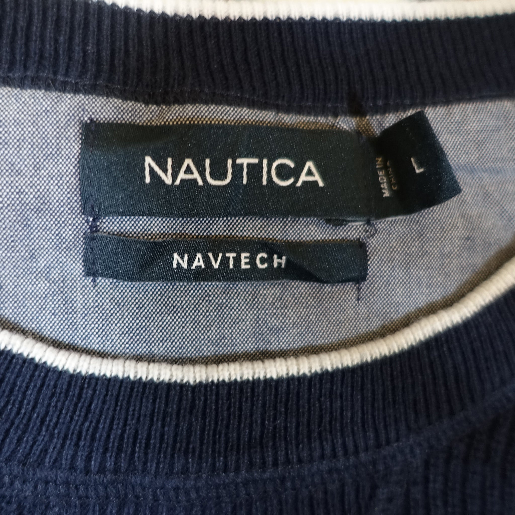 "Nautica" Navy Crew